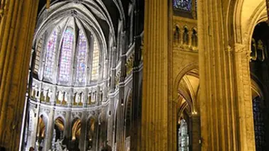Megastructures de légende S01E01 La cathédrale de Chartres