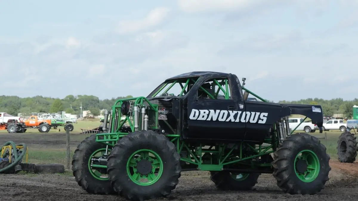 Mégatrucks : qui sera le meilleur ? Course de rivaux