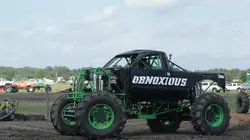 Mégatrucks : qui sera le meilleur ? Course de rivaux