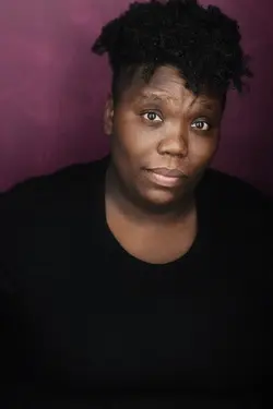 Photo Mercedes White