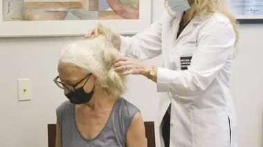 Mes cheveux me prennent la tête S01E05 Le nœud du problème