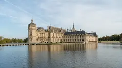 Casting Meurtres à... S10E04 Meurtres à Chantilly