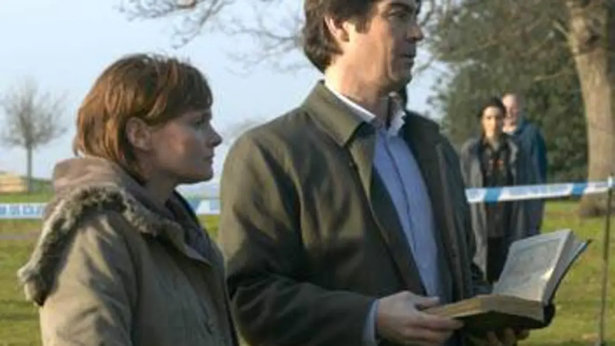 Meurtres à l'anglaise S04E04 La parole de Dieu