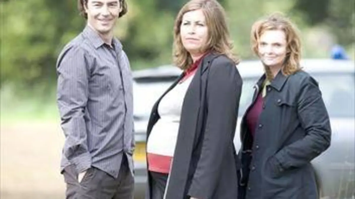 Meurtres à l'anglaise S05E01 Mort au fond d'un lac