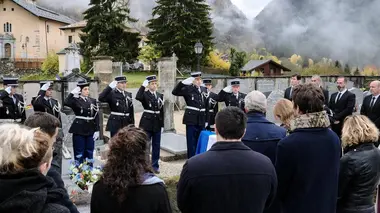 Meurtres à... S09E03 Meurtres dans les trois vallées