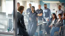 Meurtres à Sandhamn  S10E01 Mensonges bleus