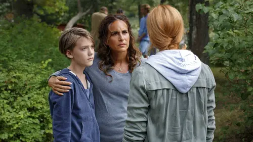 Meurtres à Sandhamn S10E01 Mensonges bleus