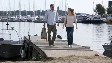 Meurtres à Sandhamn S03E03 Les nuits de la Saint-Jean