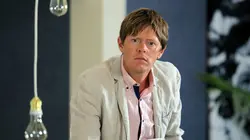 Meurtres au paradis S05E06 Un meurtre au menu en streaming