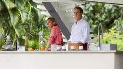 Meurtres au paradis S08E06 Le rouge de l'océan