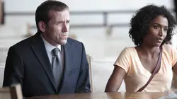 Meurtres au paradis  S01E05 L'ange gardien