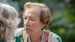 Meurtres au paradis S13E02 Carton plein