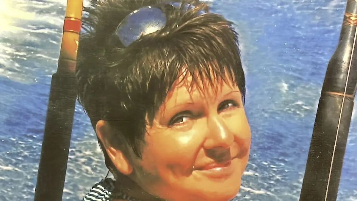 Meurtres en eaux profondes Mariage et enterrement