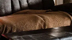 Meurtres sous surveillance La veuve noire