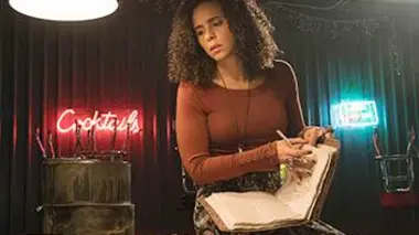 Midnight, Texas S01E09 Le voile s'ouvre