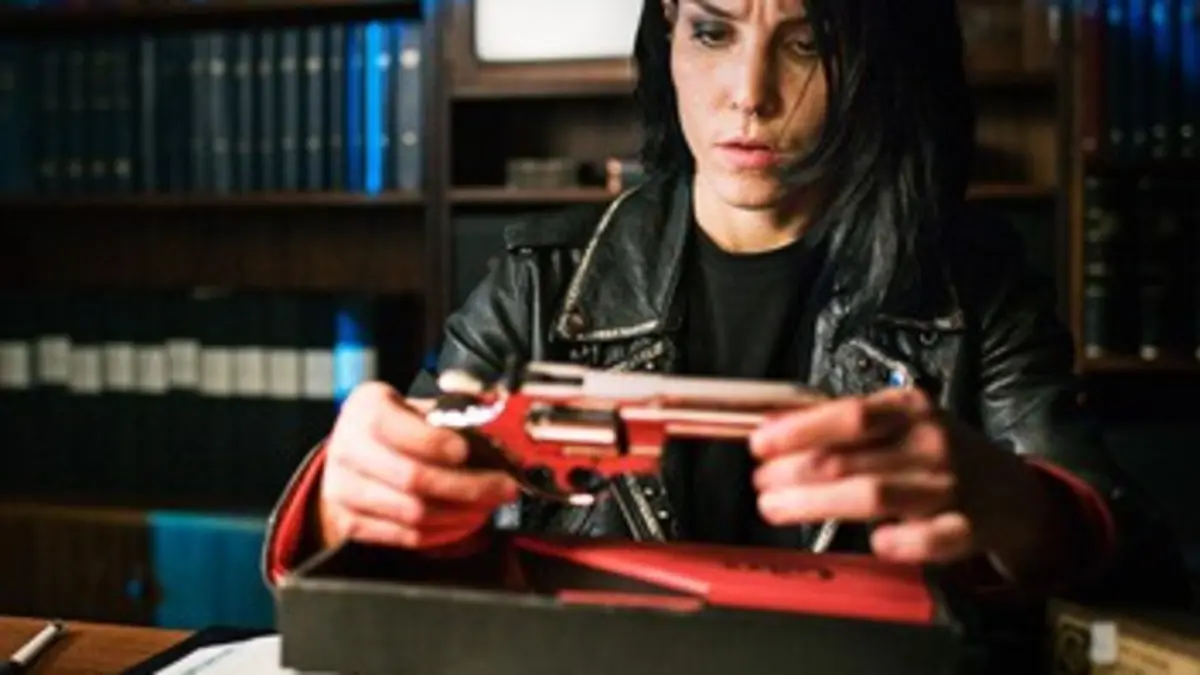 Millénium E03 La fille qui rêvait d'un bidon d'essence et d'une allumette