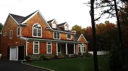 Millionnaire cherche maison
