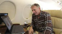 Millionnaire incognito : business en détresse