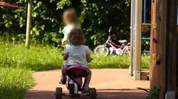 Visuel de Mineurs en danger : enquête sur les scandaleuses défaillances de l'aide sociale à l'enfance
