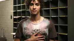 Misfits S01E02 Il y a quelqu'un qui sait en streaming