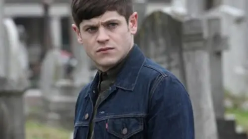 Misfits S02E01 Faux-semblants en streaming