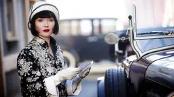 Miss Fisher enquête S01E04 Du sang sur les docks