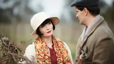 Miss Fisher enquête S02E10 Cuvée spéciale