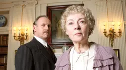 Miss Marple S03E01 A l'hôtel Bertram