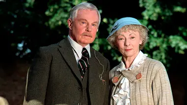 Miss Marple S01E02 Meurtre au presbytère