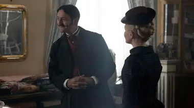 Miss Scarlet, détective privée S02E01 La boîte de Pandore