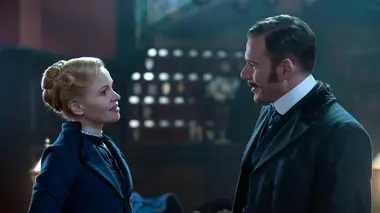 Miss Scarlet, détective privée S03E03 L'hôtel Saint Marc