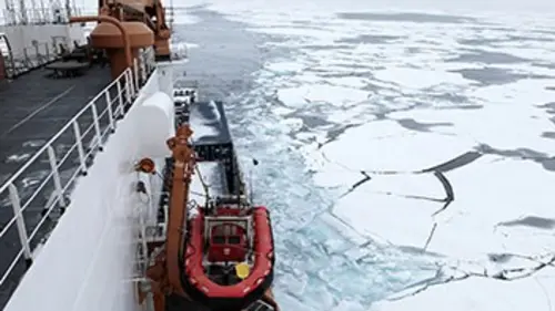 Mission brise-glaces E03 Pris au piège