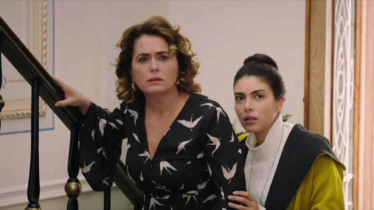 Mme Fazilet et ses filles S01E66