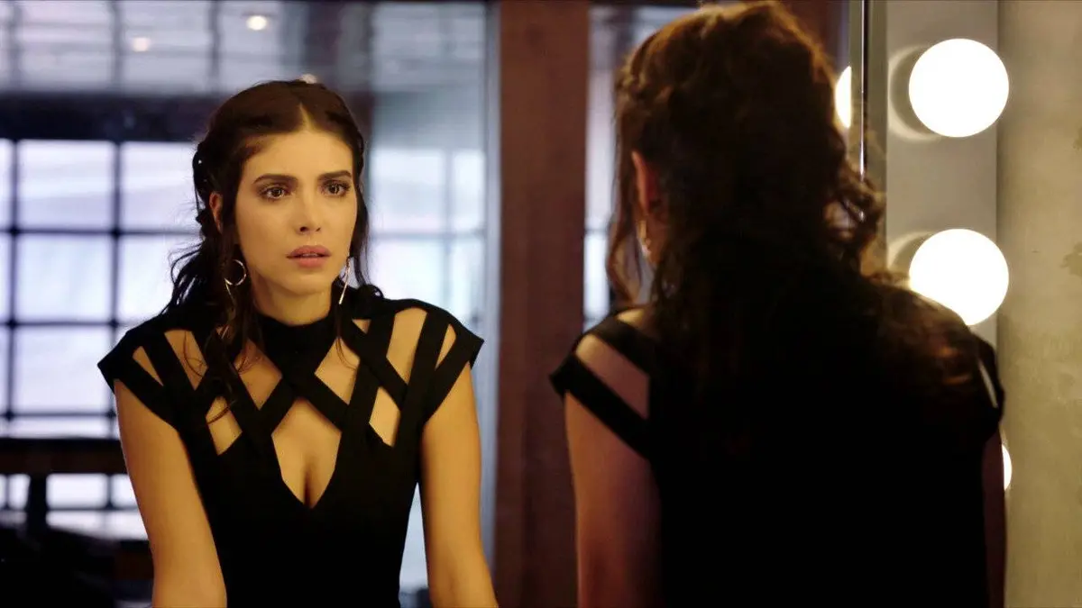 Mme Fazilet et ses filles S01E67