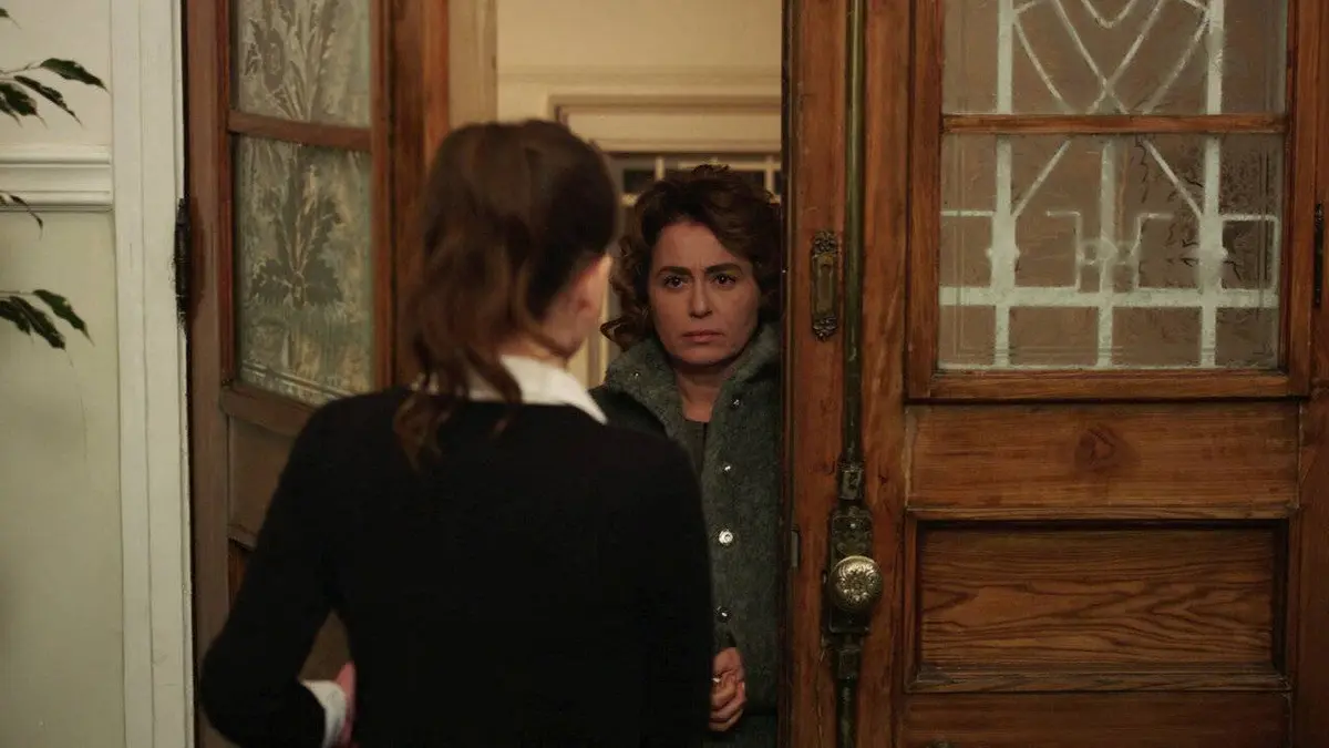 Mme Fazilet et ses filles S01E98