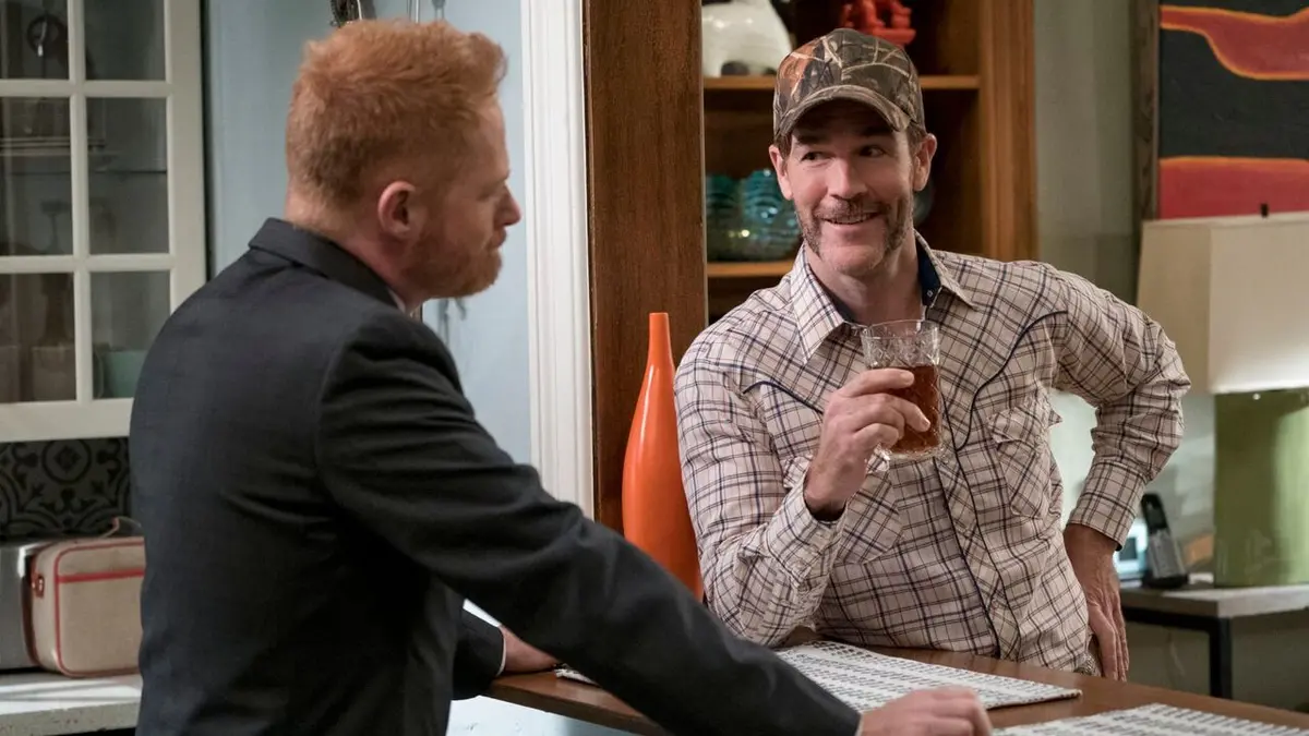 Modern Family S09E10 Quel pied !