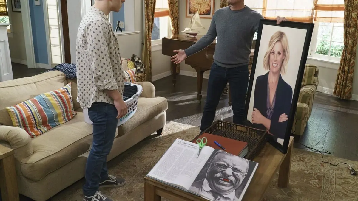 Modern Family S09E20 Tout sur ma mère