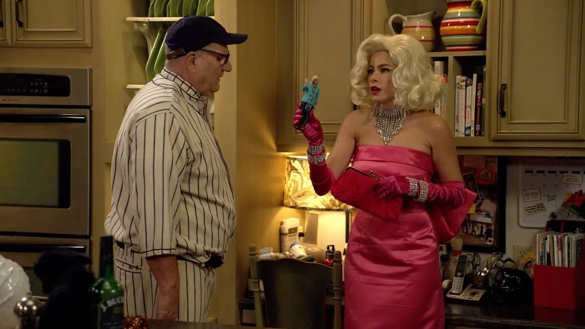 Modern Family S10E05 La fête des morts