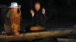 Modern Family  S03E01 Chapeau de cow-boy et bottes de cuir