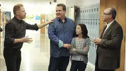 Modern Family S08E22 Les lauréats