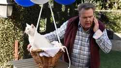 Modern Family S11E16 La famille s'agrandit... encore !
