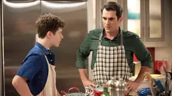 Modern Family S06E08 La valse des dindes en streaming