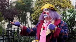 Modern Family S11E13 Paris sera toujours Paris