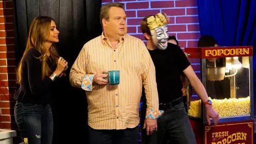 Modern Family S06E18 Chat échauffé craint la douche froide en streaming