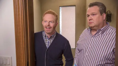 Modern Family S07E13 C'est qui la patronne? en streaming