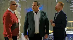 Modern Family S08E09 L'effet bal de neige