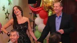 Modern Family S02E04 Le pacte du Nord Express