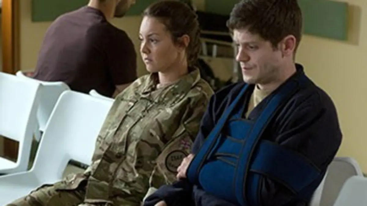 Molly une femme au combat S01E07