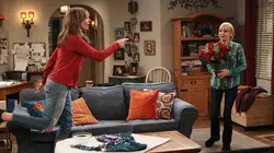 Mom S03E08 Touche pas à mon père