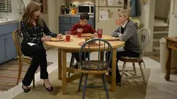 Mom S03E16 Mauvais numéro en streaming